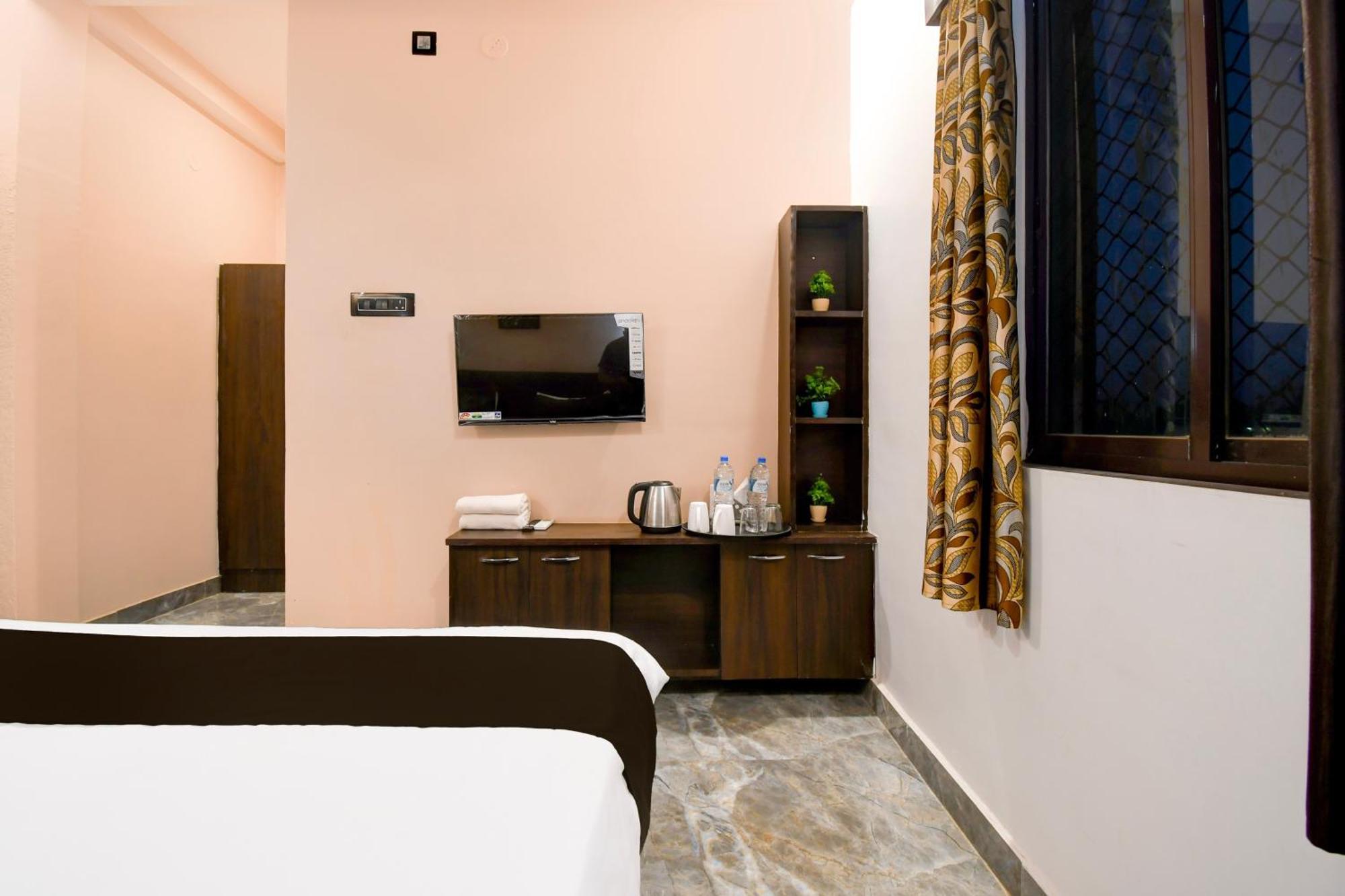 Hotel O M H Club And Resorts Ранчи Екстериор снимка