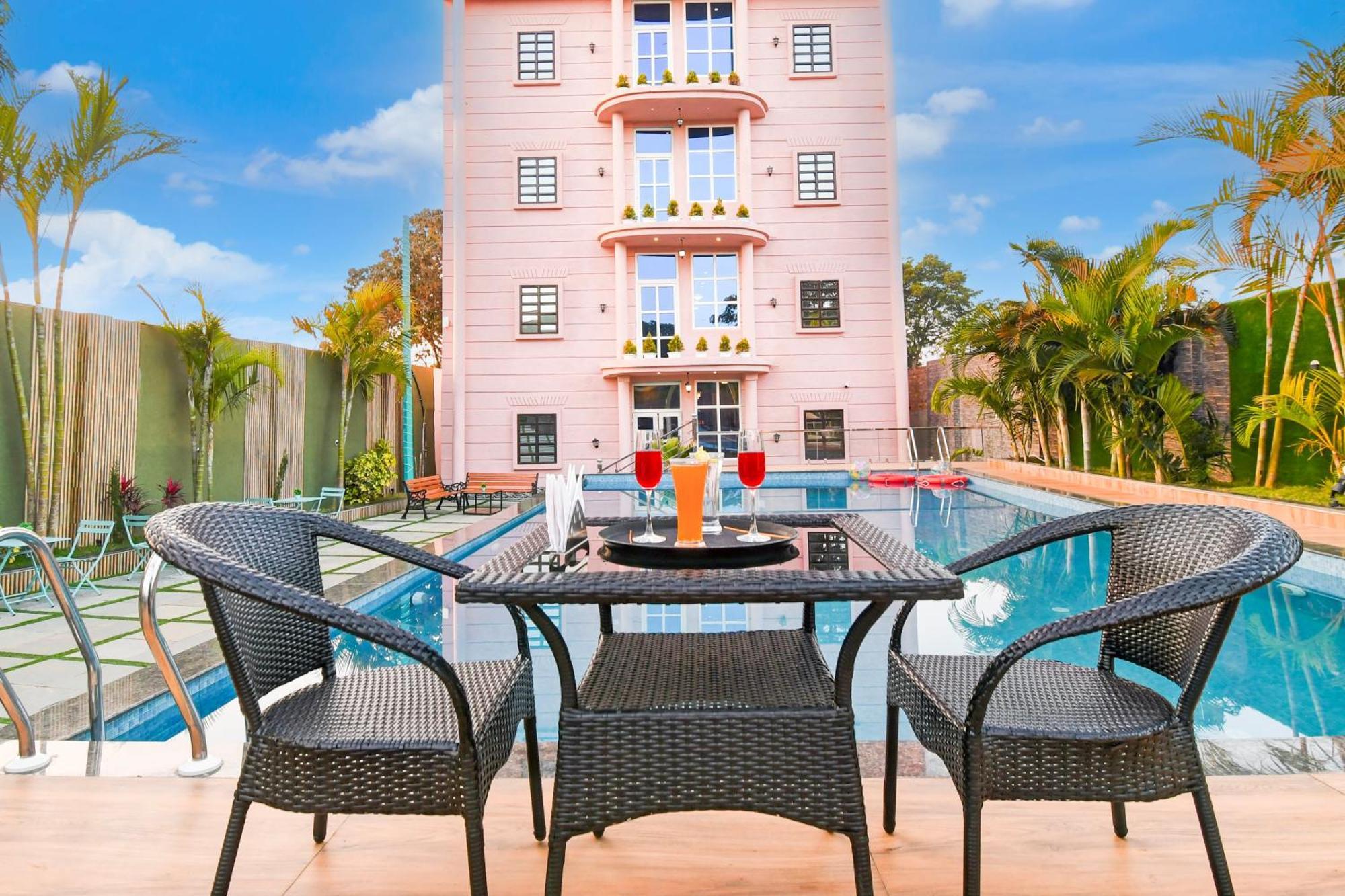 Hotel O M H Club And Resorts Ранчи Екстериор снимка